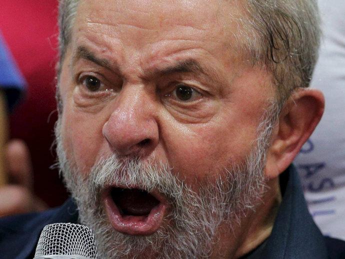 Bolsa despenca com expectativa de Lula no ministério de Dilma