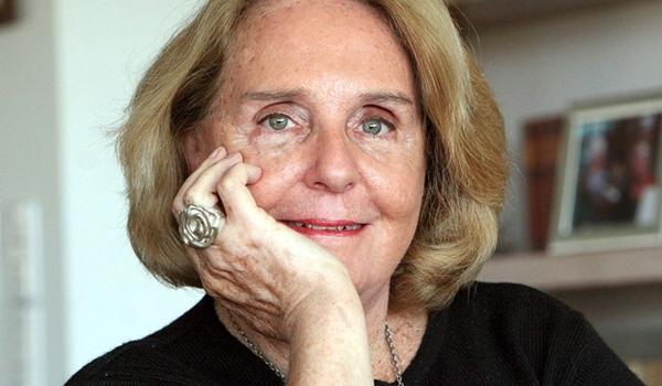 Escritora Lya Luft morre aos 83 anos em Porto Alegre 