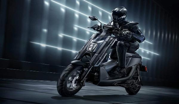 Yamaha anuncia Scooter elétrica com bateria removível