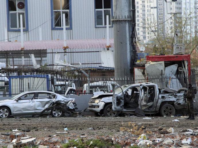 Atentado com caminhão-bomba deixa dois mortos e dezenas de feridos na Turquia