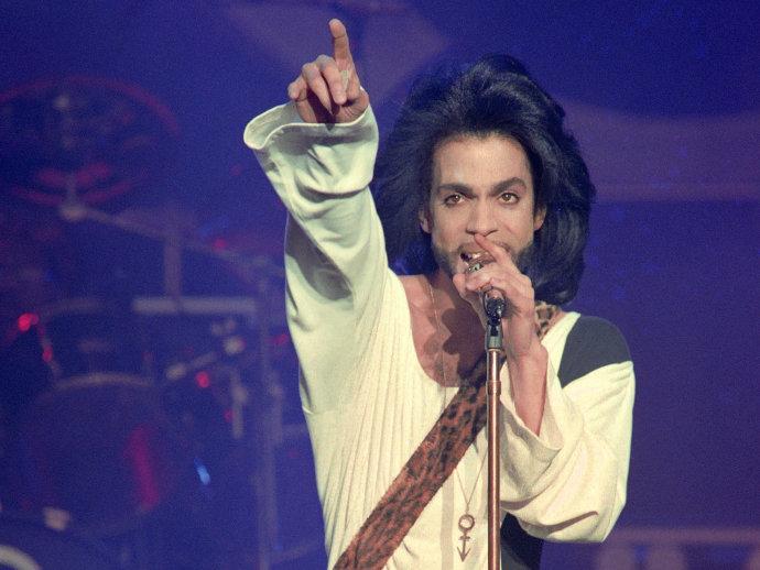 Prince teria sofrido overdose seis dias antes de morrer