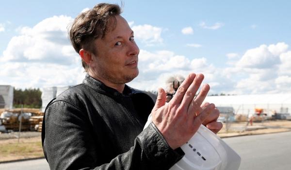 Elon Musk chega ao Brasil nesta sexta, diz ministro das Comunicações