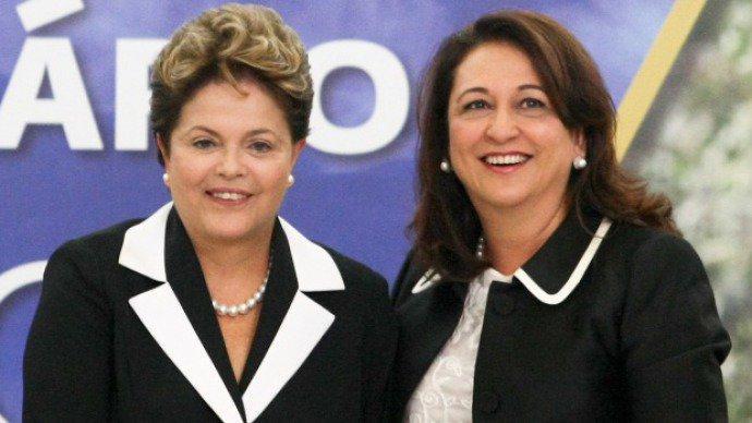 Kátia Abreu 'se despede' e faz juras de lealdade a Dilma