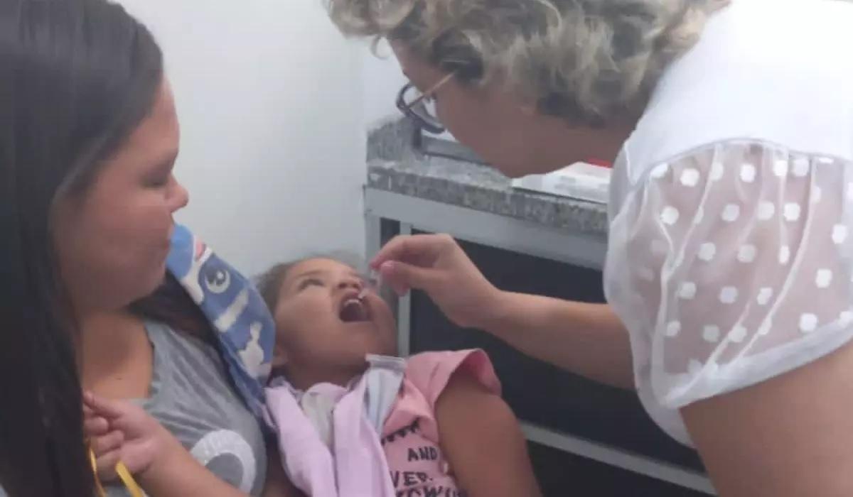 Com vacinação prorrogada, apenas 7,4 mil crianças se imunizaram contra a polio em Campo Grande