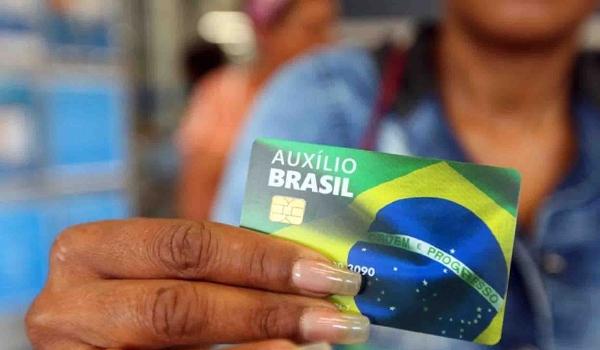 Novas parcelas do Auxílio Brasil de R$ 600 serão pagas na próxima semana; confira calendário