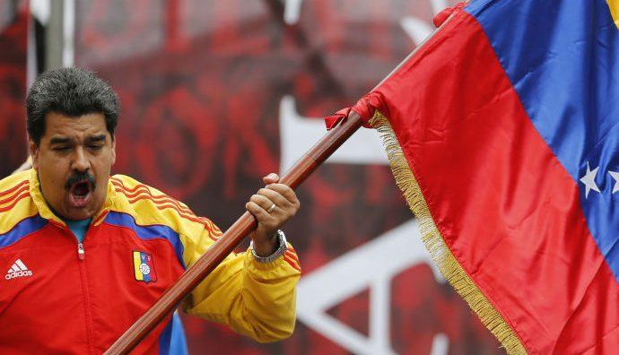 Oposição venezuelana supera número de assinaturas exigidas para referendo