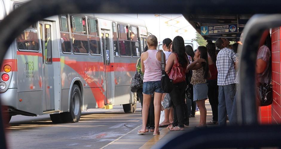 Lei contra assédio nos ônibus está em vigor na capital