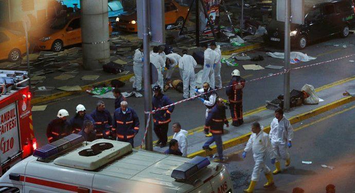 EI é principal suspeito de atentado em Istambul; número de mortos sobe para 41