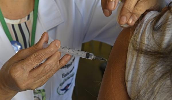 Saúde realiza ‘Dia D’ de vacinação contra a Influenza neste sábado em todo Estado