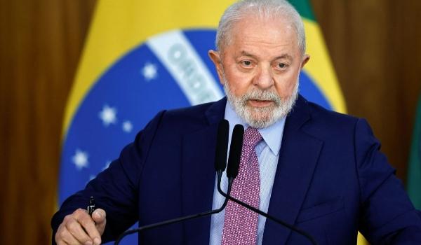 Presença de Lula no Catar aumenta peso para repatriação de brasileiros de Gaza, diz professor