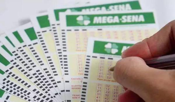 Mega-Sena acumula e 33 apostas de MS faturam quadra de R$ 1 mil