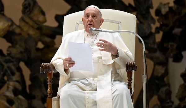 Prazer sexual é “presente de Deus”, diz Papa Francisco