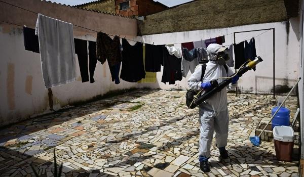 Rio de Janeiro anuncia fim da epidemia de dengue na cidade