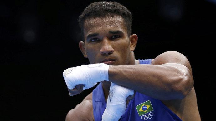 Rio-2016 terá boxeadores profissionais, diz chefe da federação internacional