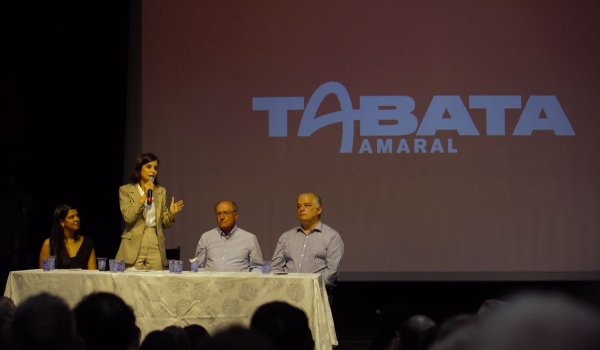 Tabata diz que pedido de voto de Lula para Boulos será analisado por sua equipe jurídica