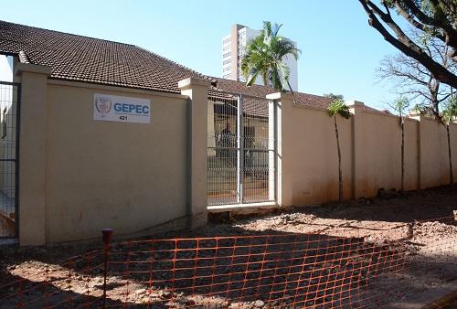 Santa Casa fecha leitos para vender cursos