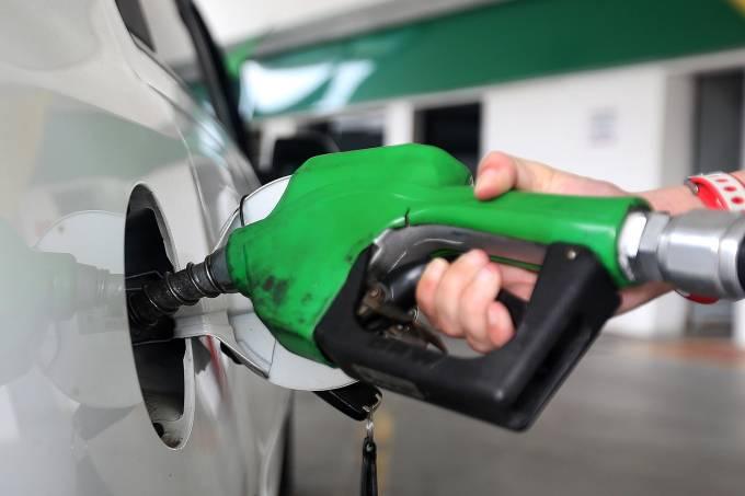 Petrobras anuncia redução no preço da gasolina