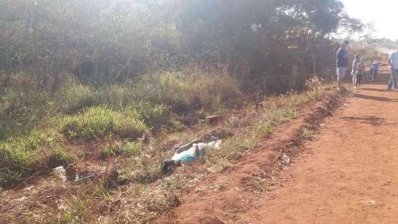 Homem é encontrado morto com mãos e pés amarrados