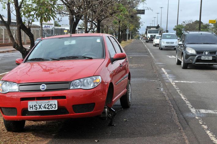 Caiu em um buraco? Veja como pedir indenização