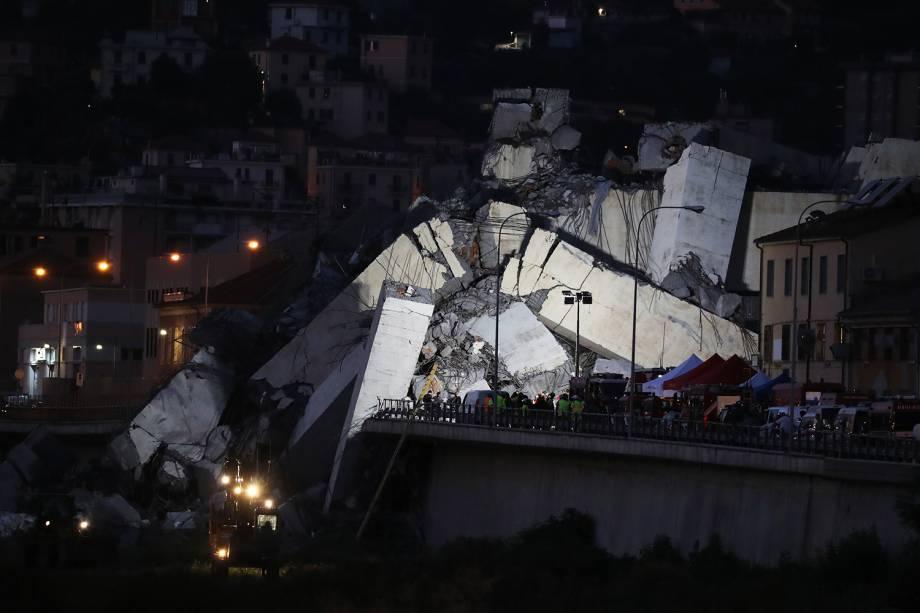 Número de mortos em desabamento de ponte na Itália sobe para 39