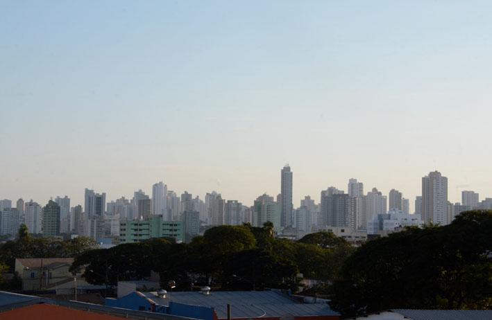 Sexta com dia parcialmente nublado e sem chuva