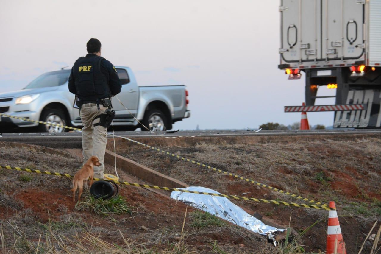 Motociclista morre após colisão com caminhonete na BR-163