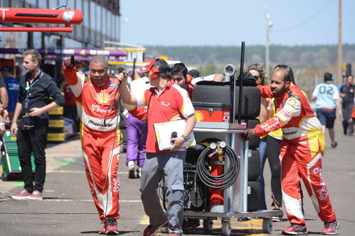 Vítima de acidente na Stock Light é operada na Santa Casa