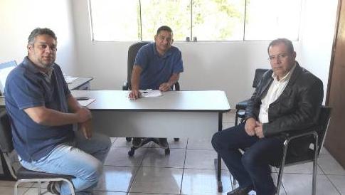 A pedido de vereadores, INCRA inicia vistoria para regularização de lotes em Assentamento