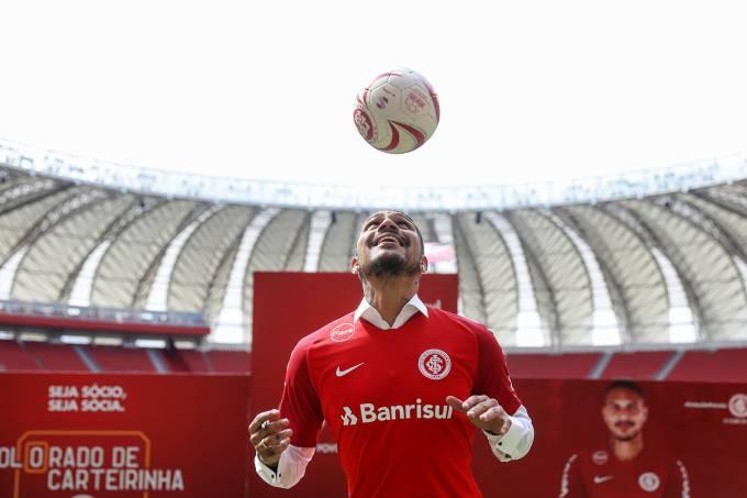 Suspensão volta e Guerrero não vai estrear pelo Internacional