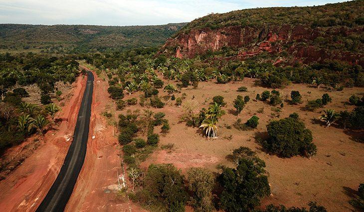 Estado pavimenta último trecho da Estrada Ecológica e projeta sítios arqueológicos como atrativos turísticos