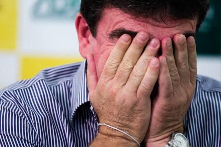 Sanchez é hostilizado por torcedor em festa do Palmeiras; veja vídeo