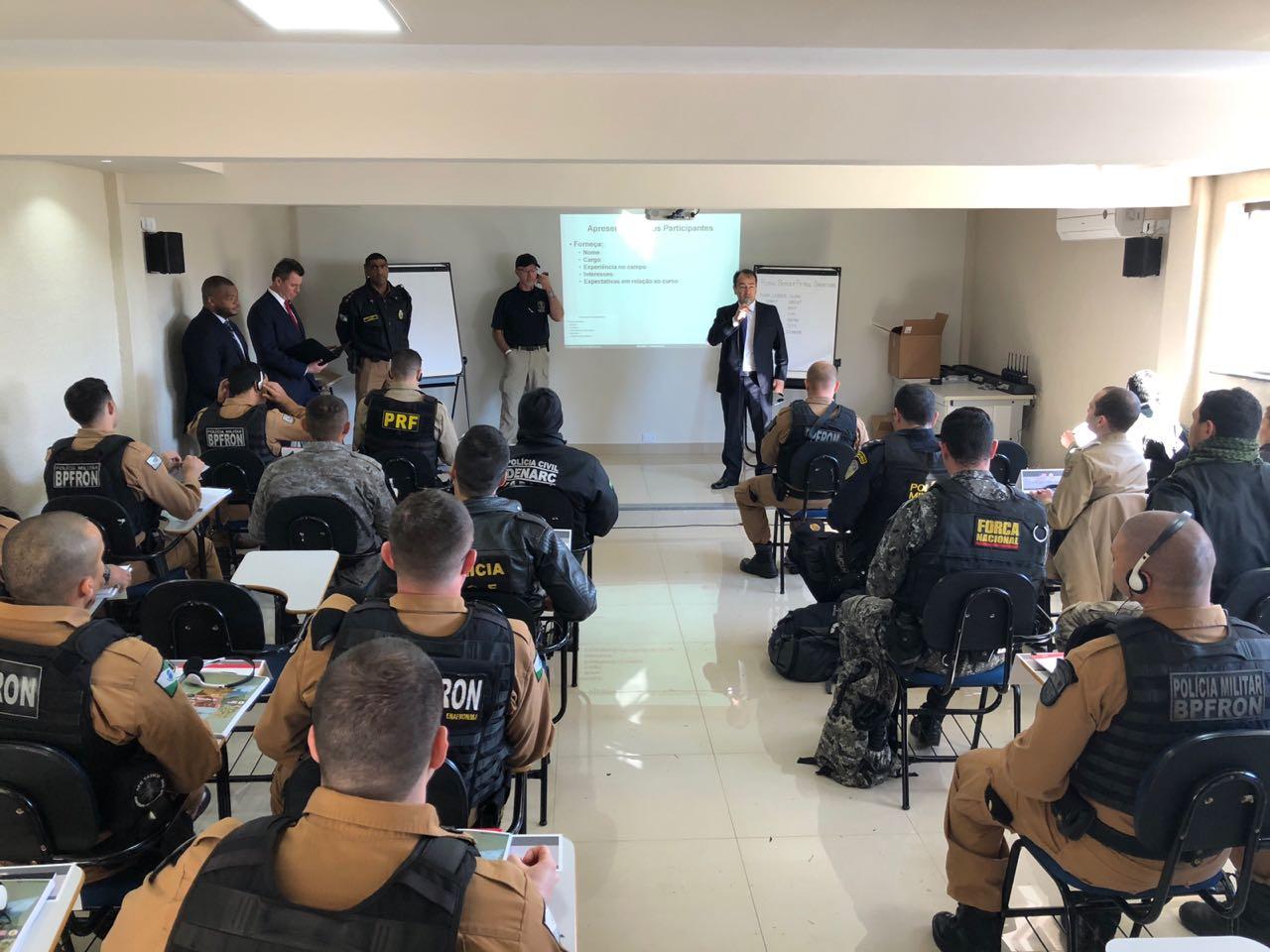 Policiais dos EUA vão treinar agentes brasileiros