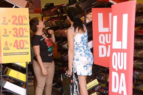 Comércio prepara megaliquidação com descontos de até 50%