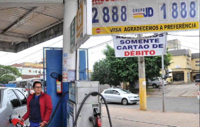 Petrobras anuncia reajuste de 13% no preço do diesel