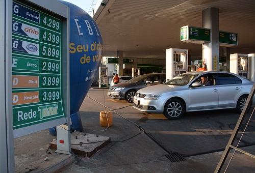 Postos reajustam preço do diesel em até 14,7% na Capital