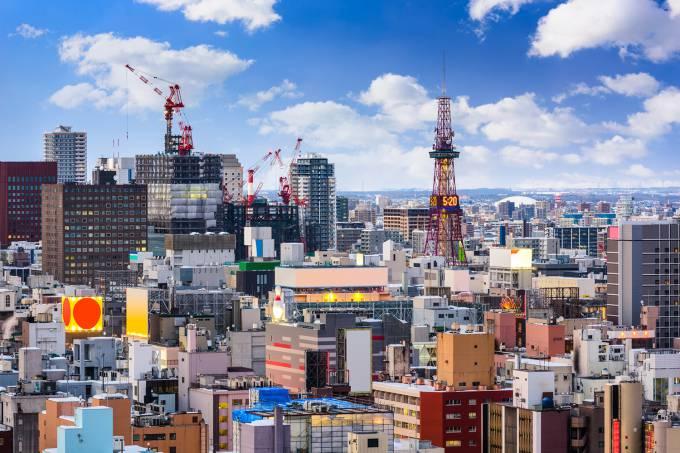 Terremotos atingem o Chile e o norte do Japão