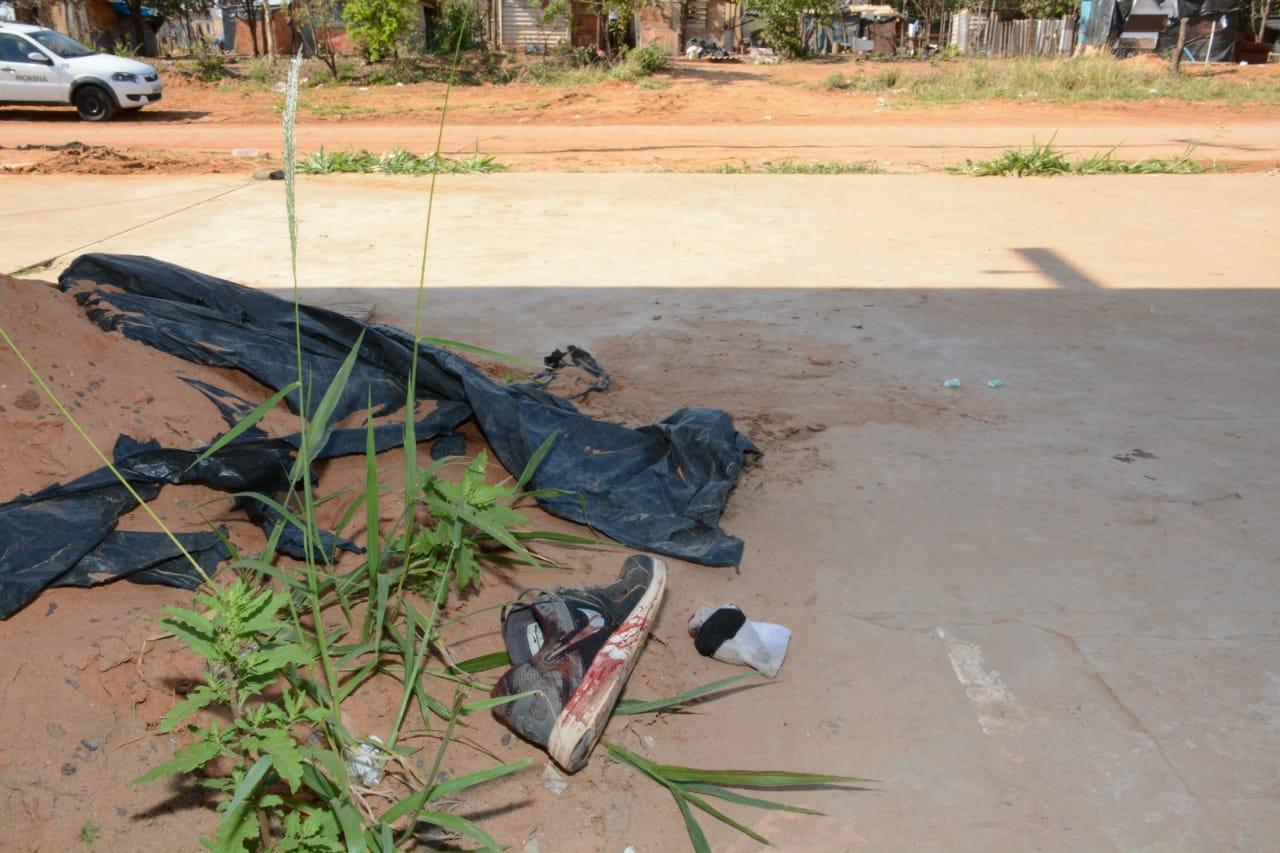 Homem é baleado após tentar incendiar a casa da ex-mulher