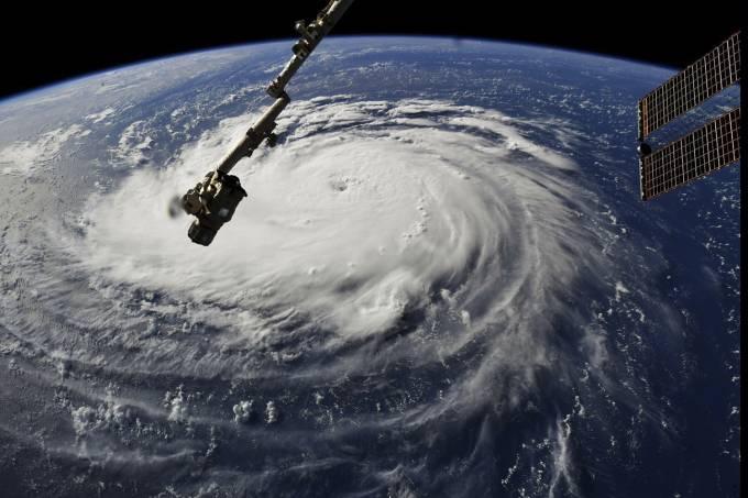 Furacão Florence obriga 1,5 milhão de pessoas a deixar suas casas