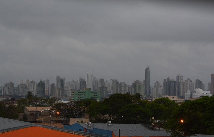 Depois de longa estiagem, volta a chover em MS