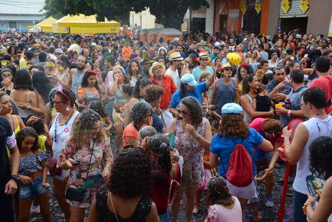 MPE pede fim de Carnaval na Esplanada e revolta organizadores