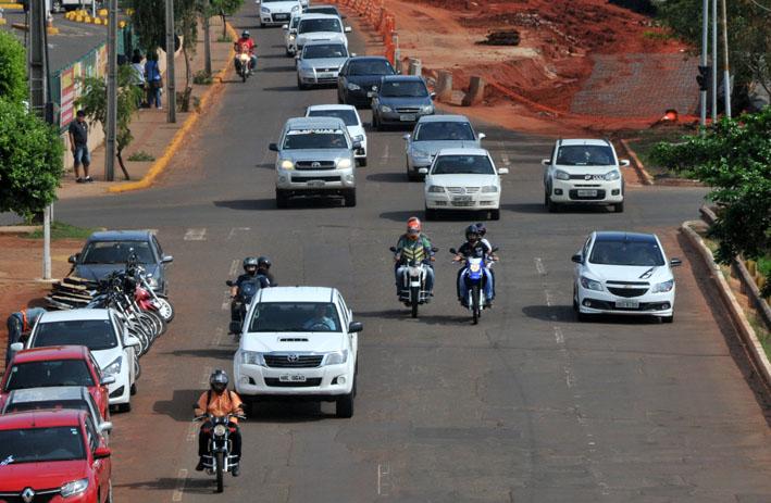 Economia fraca e fiscalização reduzem mortes no trânsito