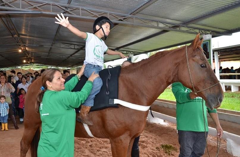 Prefeito sanciona Lei que declara Utilidade Pública Municipal o Centro de Equoterapia Passo a Passo