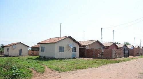 Emha prepara novo Refis e financiamento para moradias