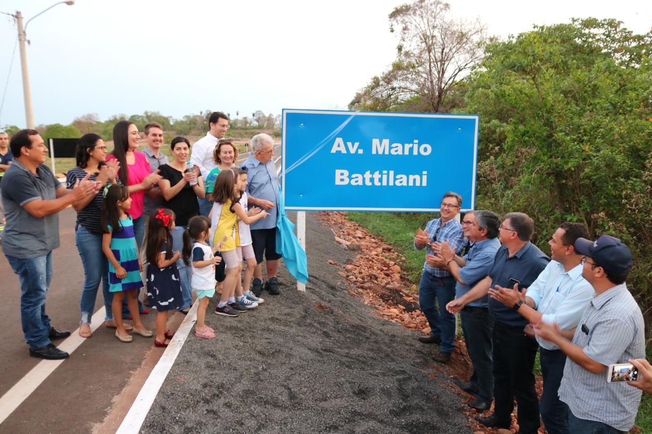 Em ato de homenagem a Mario Battilani, prefeito Reinaldo Piti libera trecho da Rota dos Caminhões