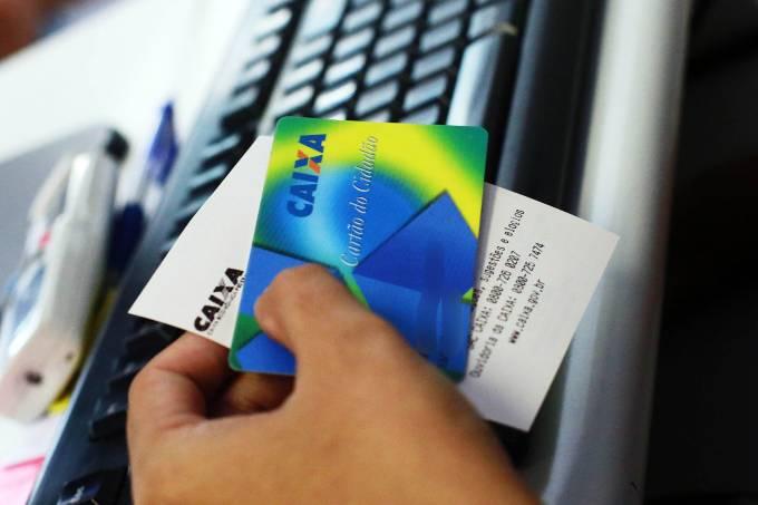 Prazo para sacar cota do PIS acaba hoje