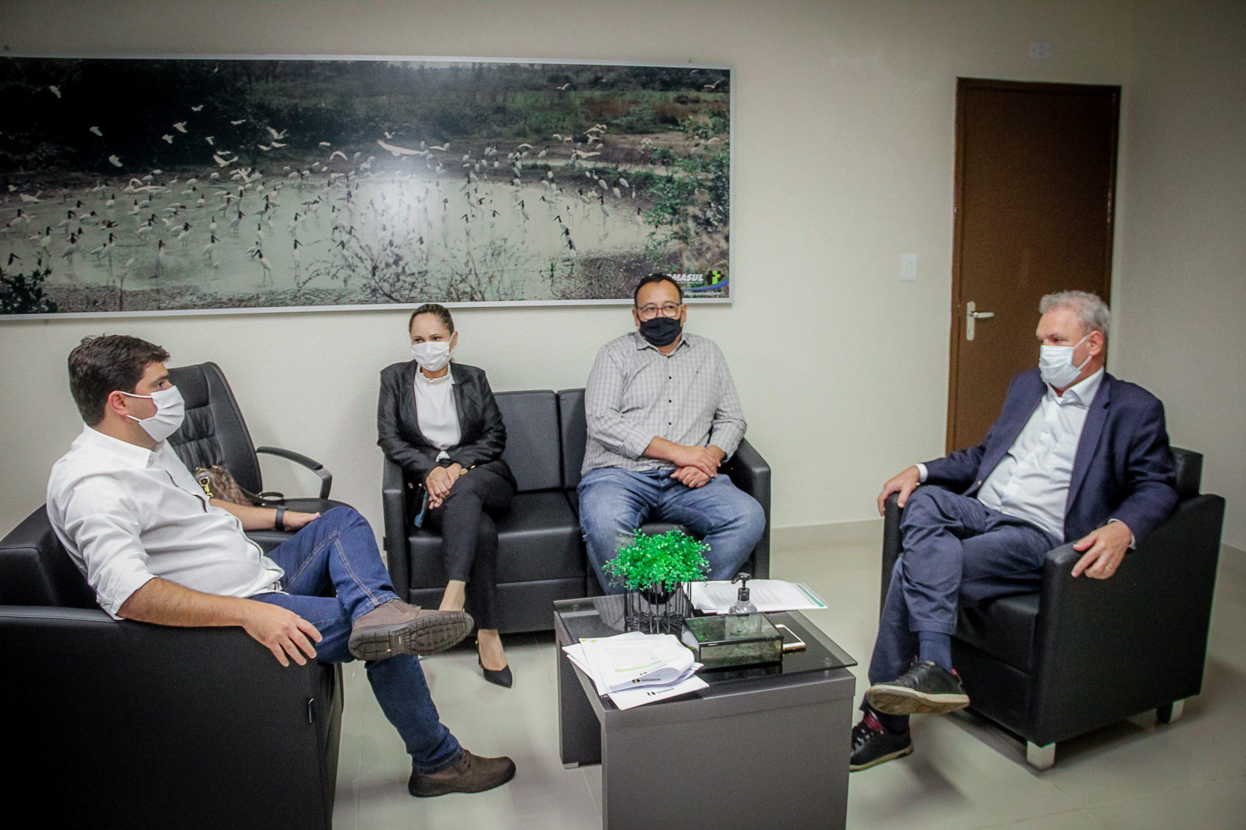 Prefeitos demonstram parceria junto ao secretário de saúde do Estado para novas medidas de restrições