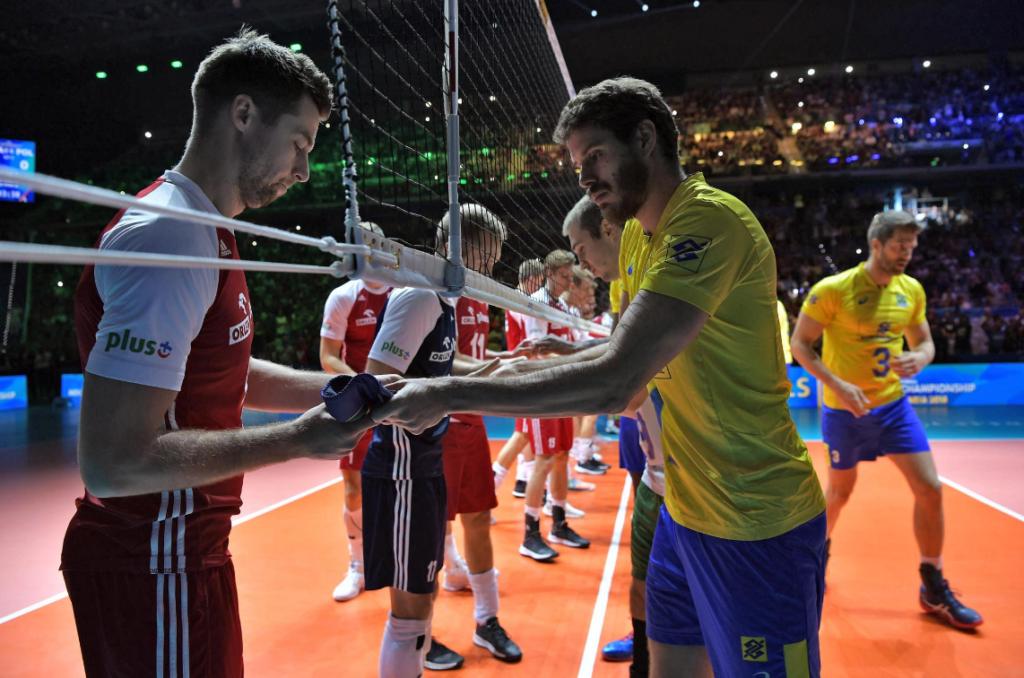 Polônia supera Brasil e mantém título do Mundial de Vôlei