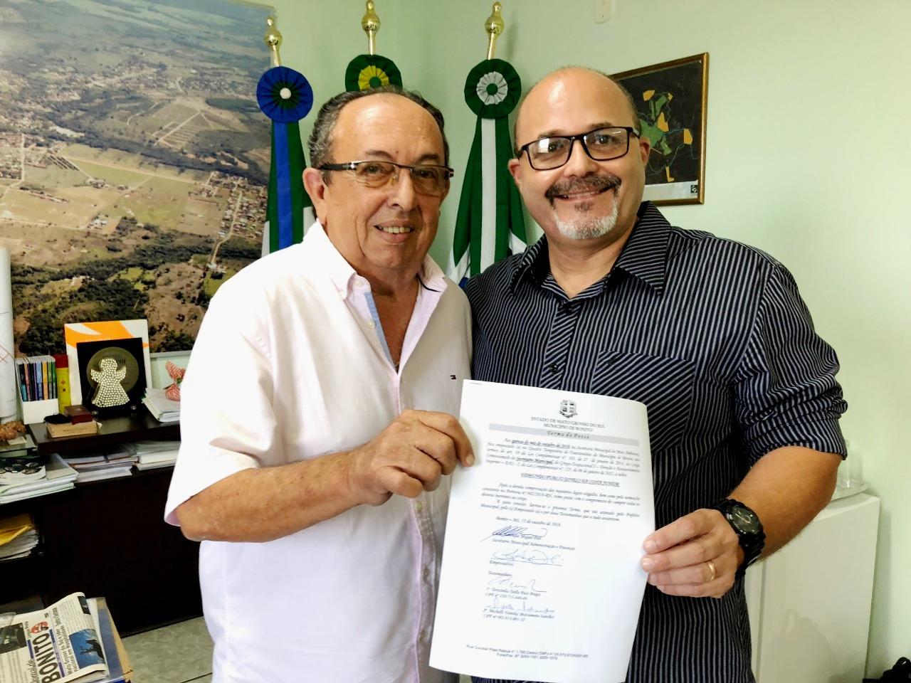 Prefeito de Bonito dá posse ao novo secretário de Meio Ambiente