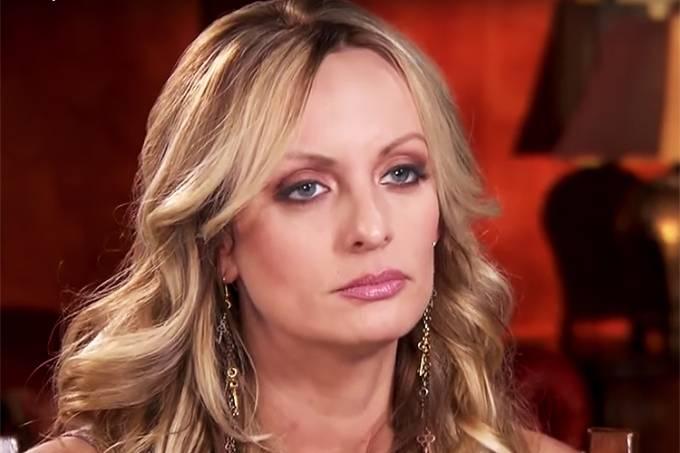 Juiz americano arquiva processo de atriz pornô contra Trump
