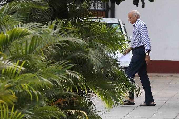 Chanceler indiano processa jornalista que o acusa de assédio sexual
